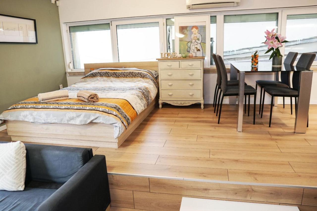 Stylish Apartment, Very Good Located! โซเฟีย ภายนอก รูปภาพ